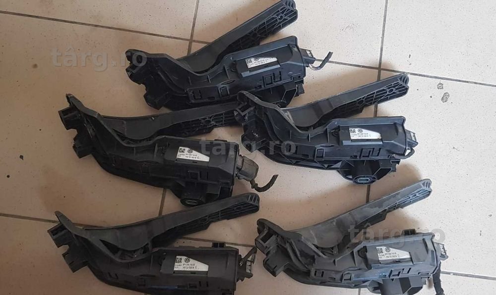 Pedala acceleratie ambreiaj frana VW Passat B6 B7 Buson Rezervor motorina VW Passat B6 B7 2.0 Tdi