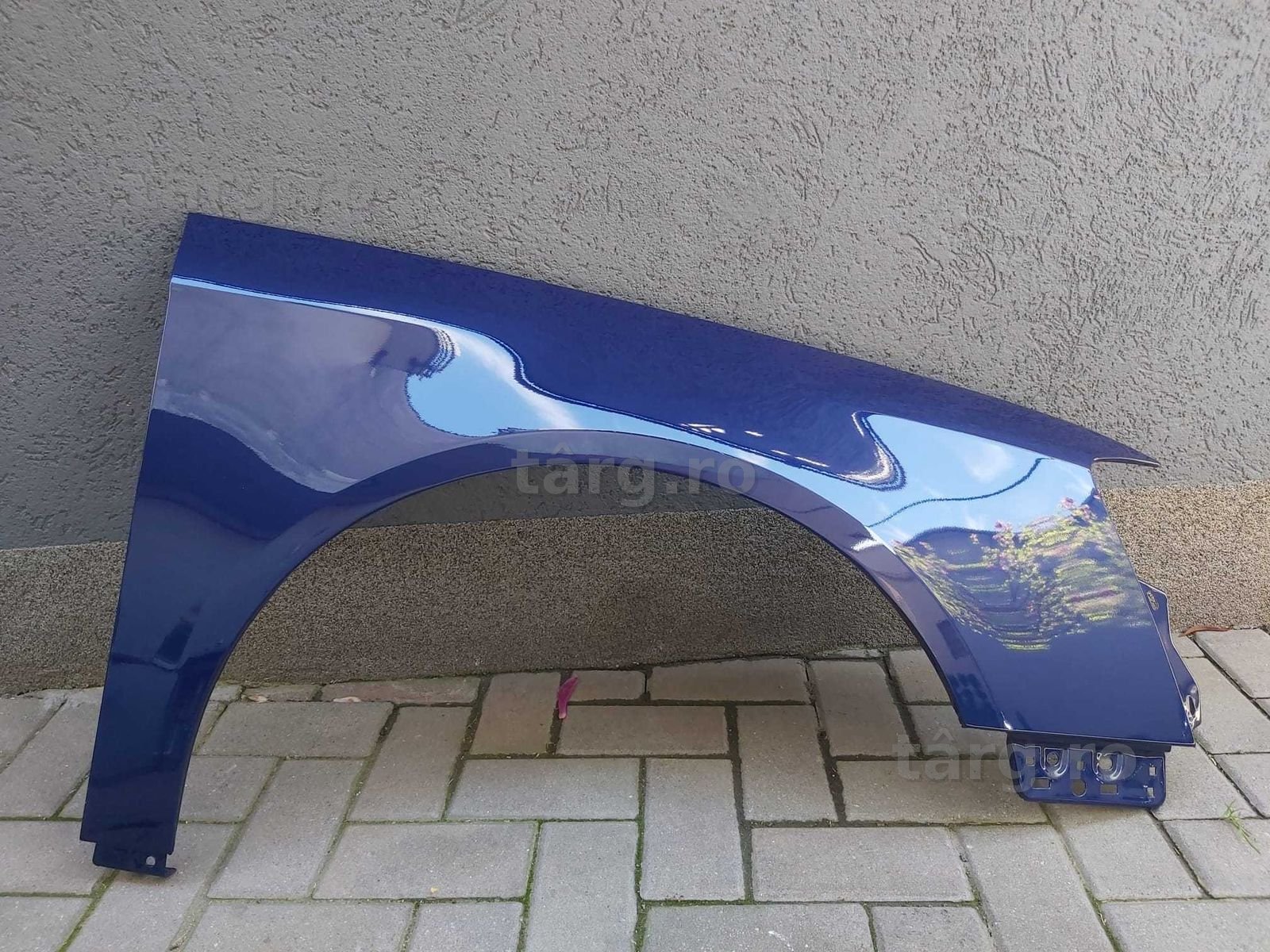 Aripa Fata Dreapta VW Passat B6 An 2005-2011 Vopsita Albastru