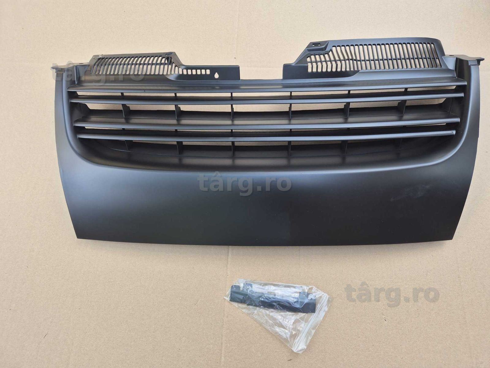 Grila VW Jetta typ 1KM intre 2005 si 2010 negru