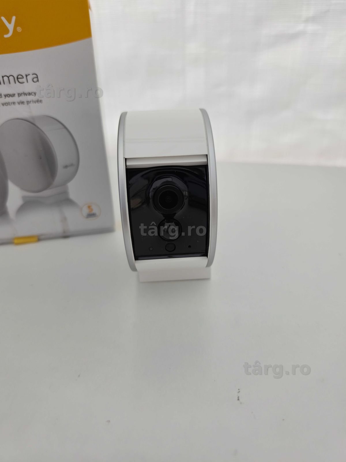 Camera supraveghere video de interior, Somfy Protect, cu obturator motorizat pentru protejarea vietii private 5