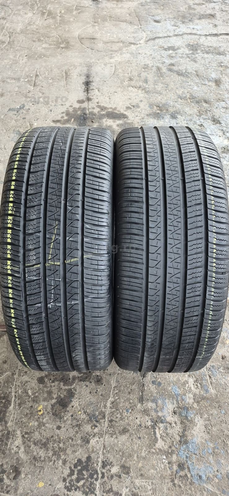 2 anvelope All season Pirelli 265/40/22.Pretul este pe bucata.