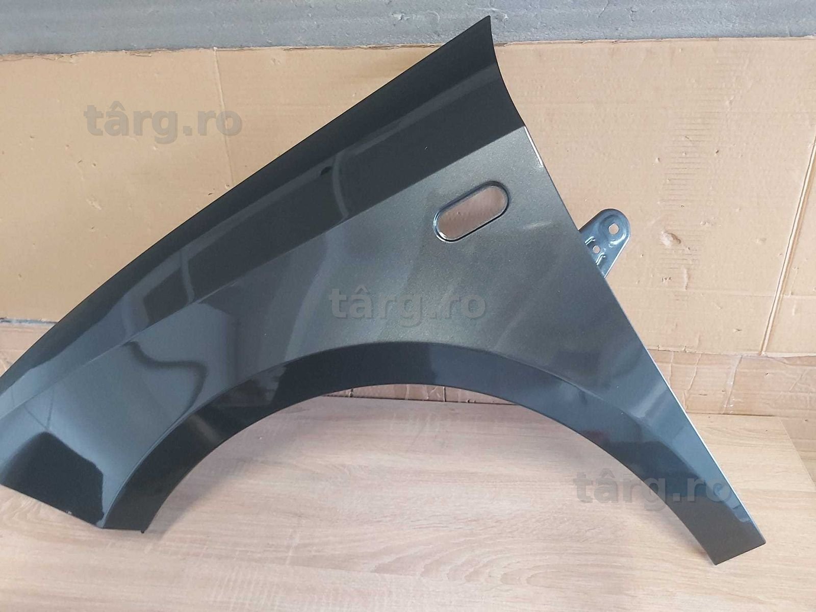 Aripa Fata Stanga Seat Ibiza 2008-2012 (LW7Z (Gri Inchis))