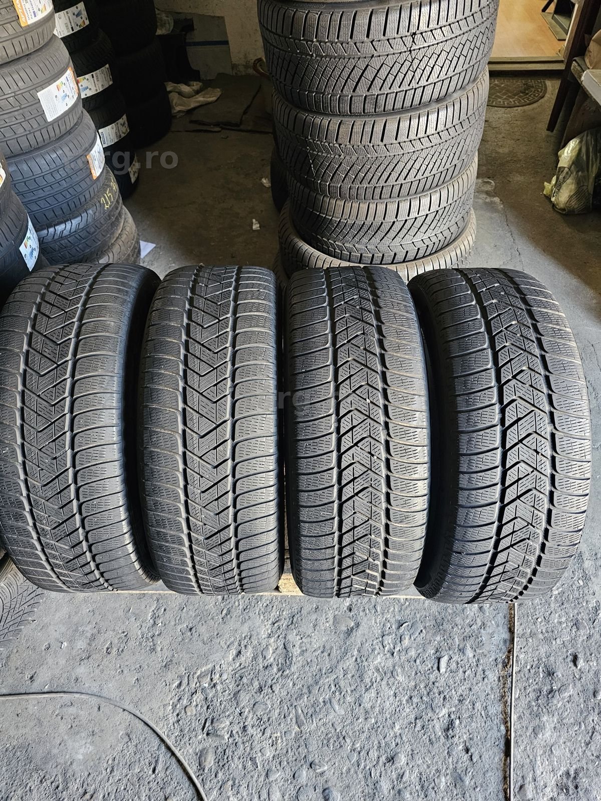 4 anvelope iarna 235 55 19 Pirelli 2020