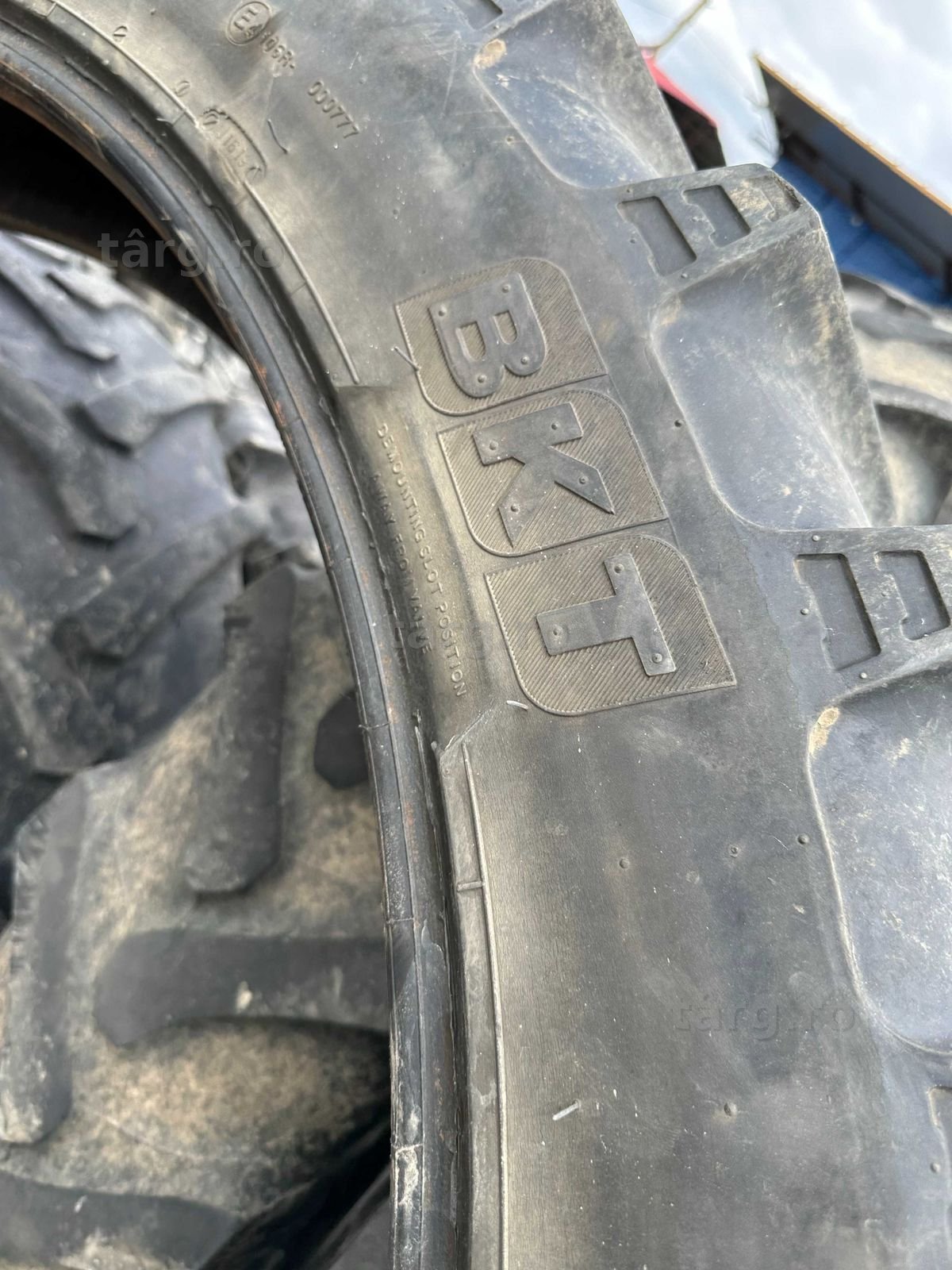 Cauciuc  9.5 R44 3