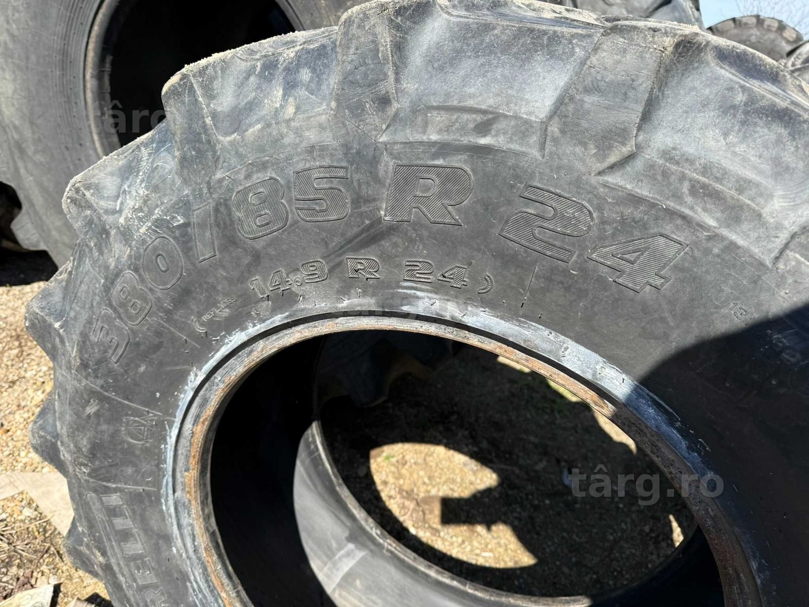 Cauciuc 14.9 r24 Pirelli 2