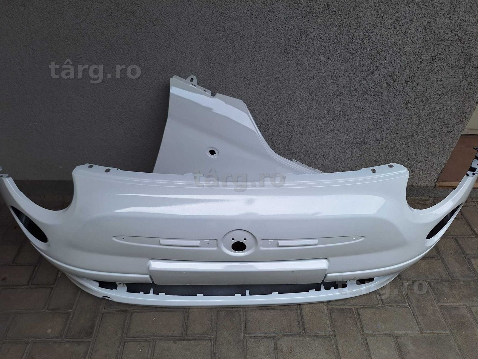 Bara & Aripa Fata Dreapta Fiat 500 An 2007-2015 Vopsita Alb