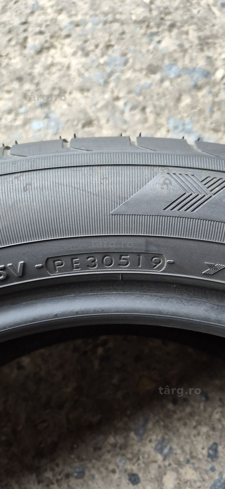 4 anvelope vara runflat ca noi Yokohama 235/50/18.Pretul este pe bucata. 7