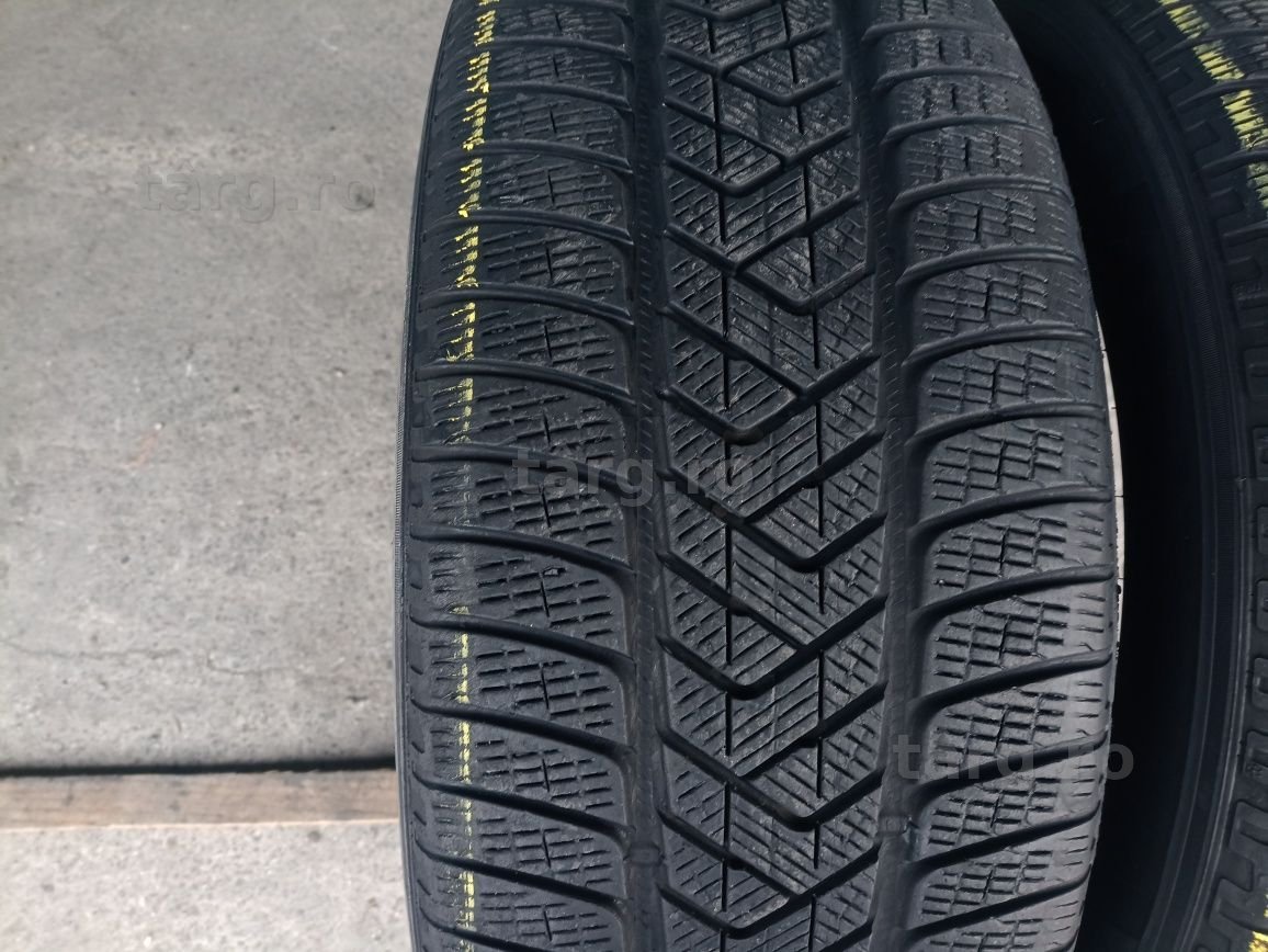 2 anvelope de iarna Pirelli 275/55 R19 dot 2421 2