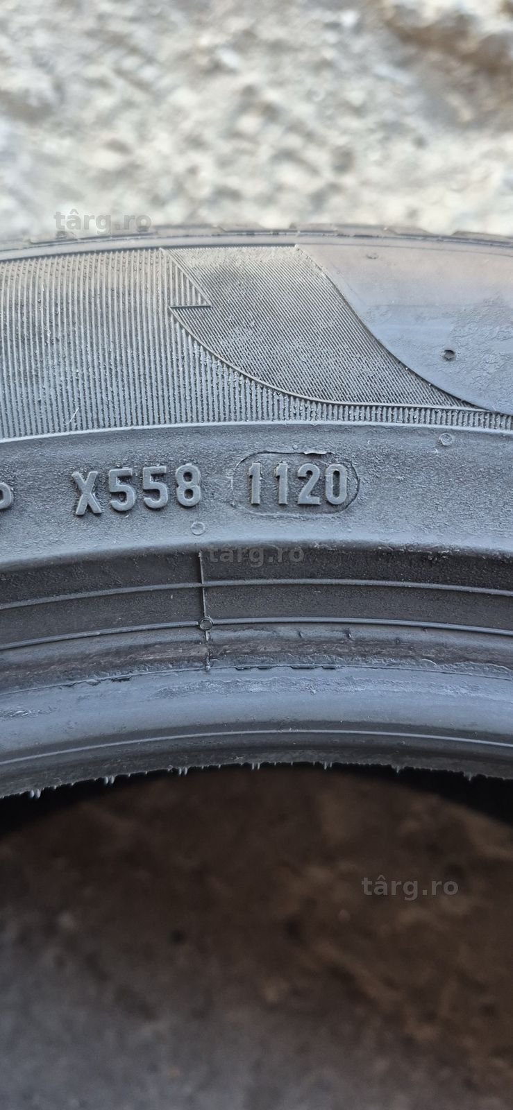 4 anvelope iarna Pirelli,fata 275/45/20,spate 305/40/20.Pret/bucata 8