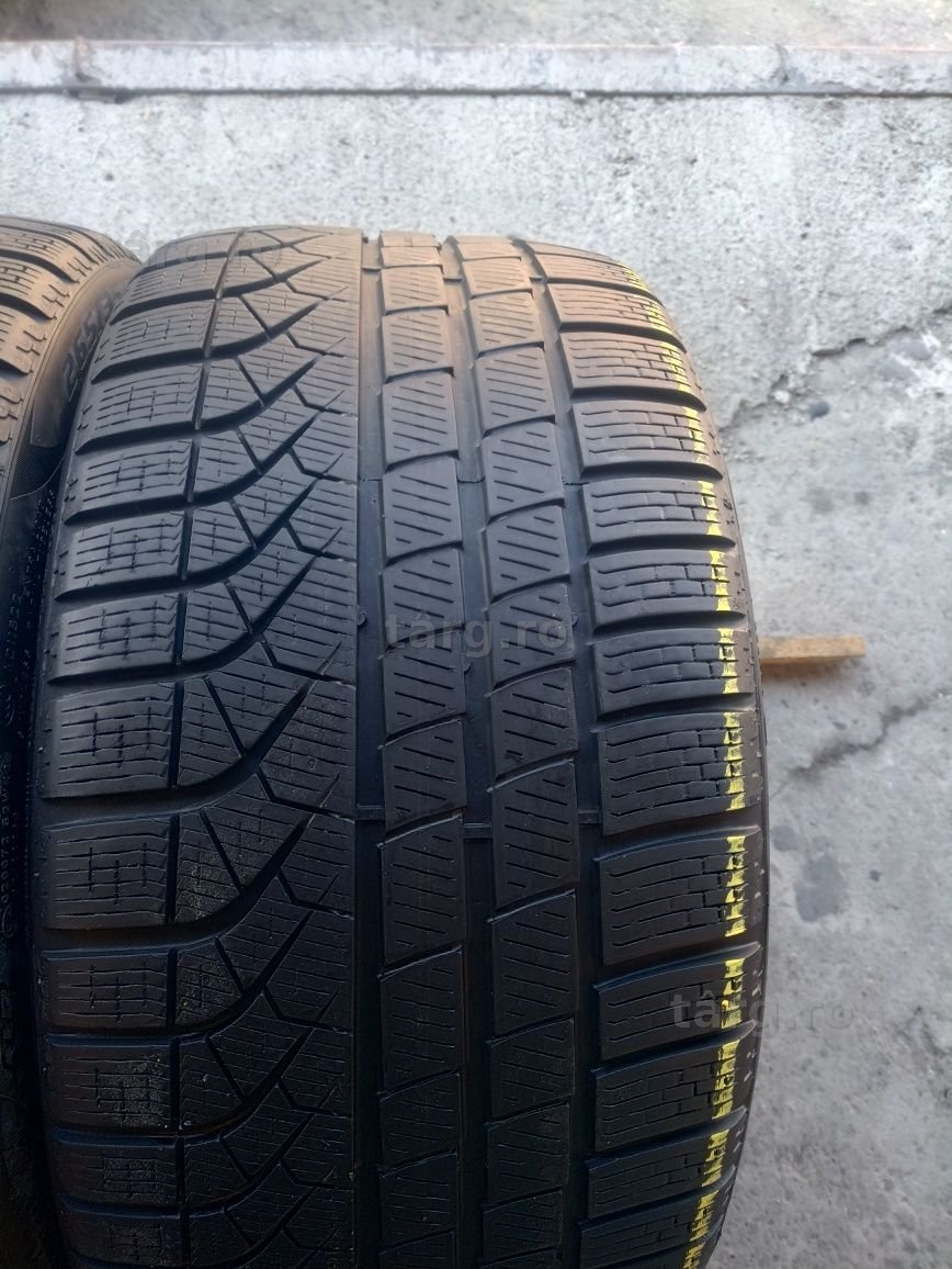 2 anvelope de iarna Pirelli 265/35 R19 dot 4520 3