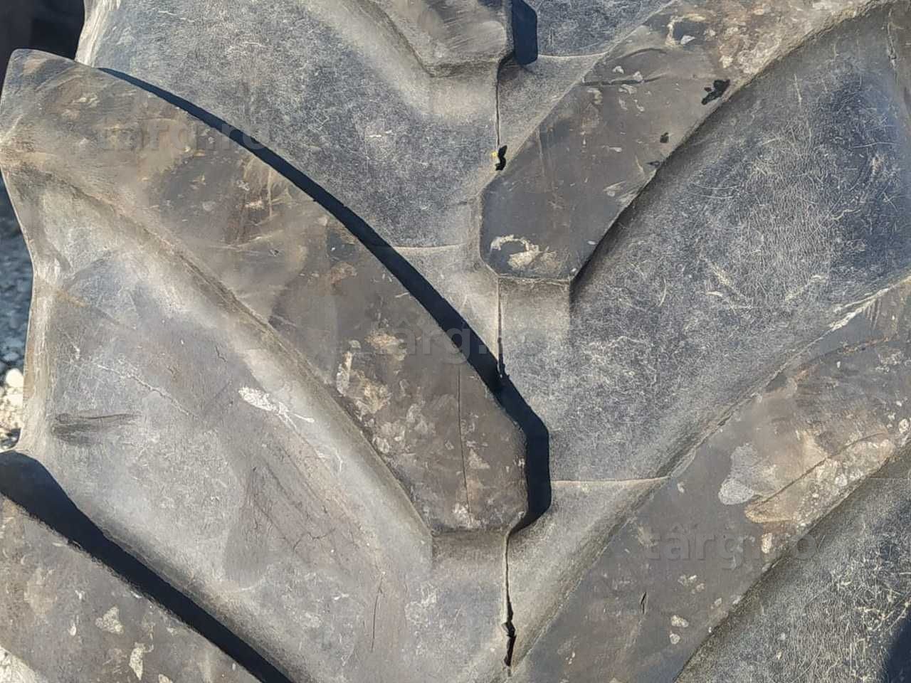 Anvelope 420.65 R20 3