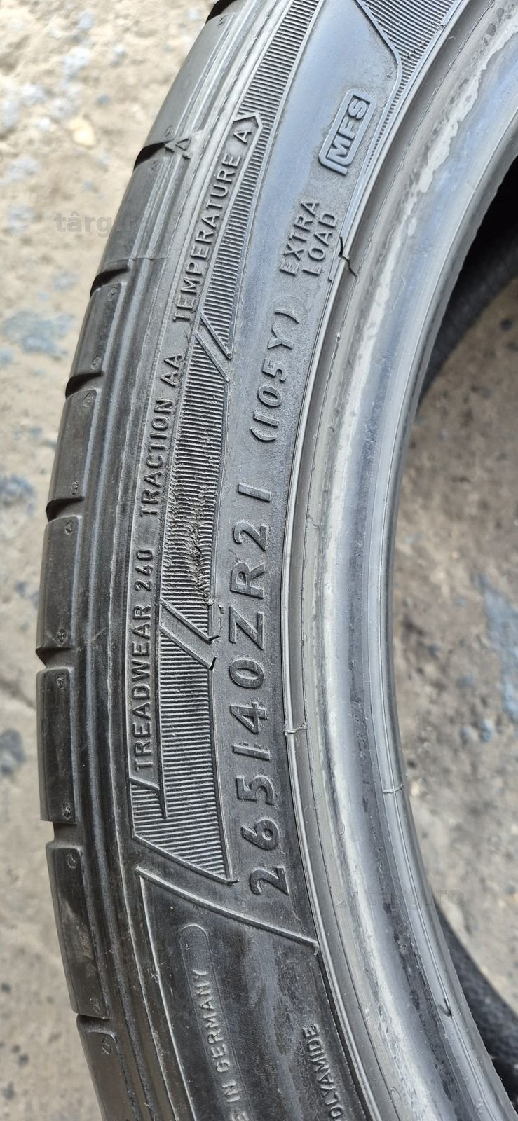 4 anvelope vara Dunlop 265/ 40/ 21.Pret/bucata 6