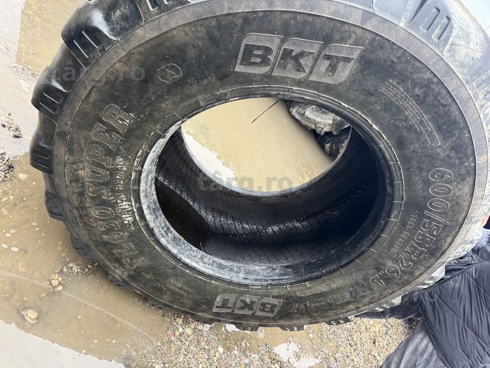 600/55r26,5 bkt 3