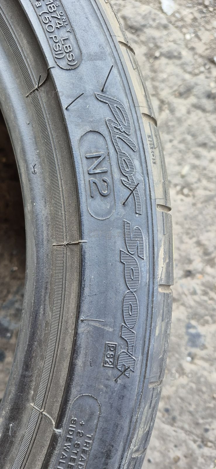 2 anvelope vara Michelin 305/30/19.Pretul este pe bucata. 4