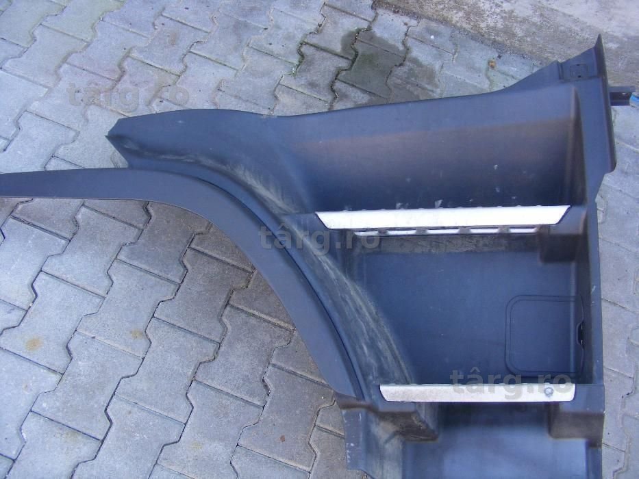 Scara superioara dreapta stanga piese dezmembrari Volvo FH