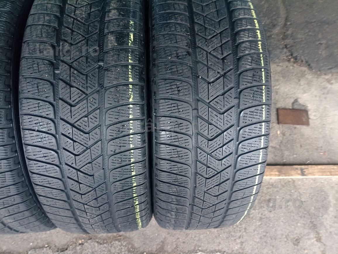 4 anvelope de iarna Pirelli 235/50 R20 dot 3422 3