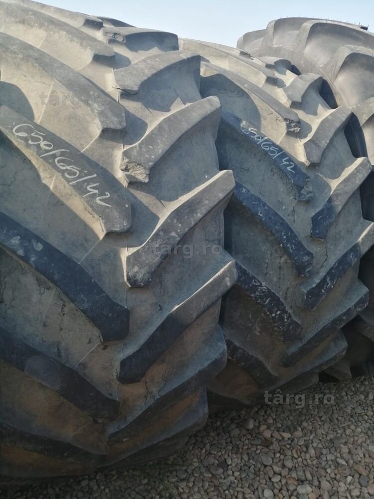 650/65r42 Pirelli 2