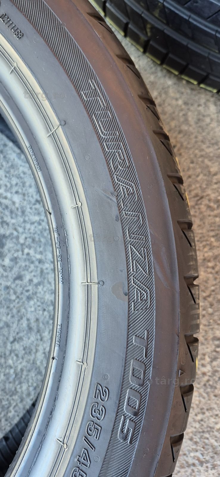4 anvelope vara Bridgestone 235/45/18,dot 2021.Pretul este pe bucata. 5