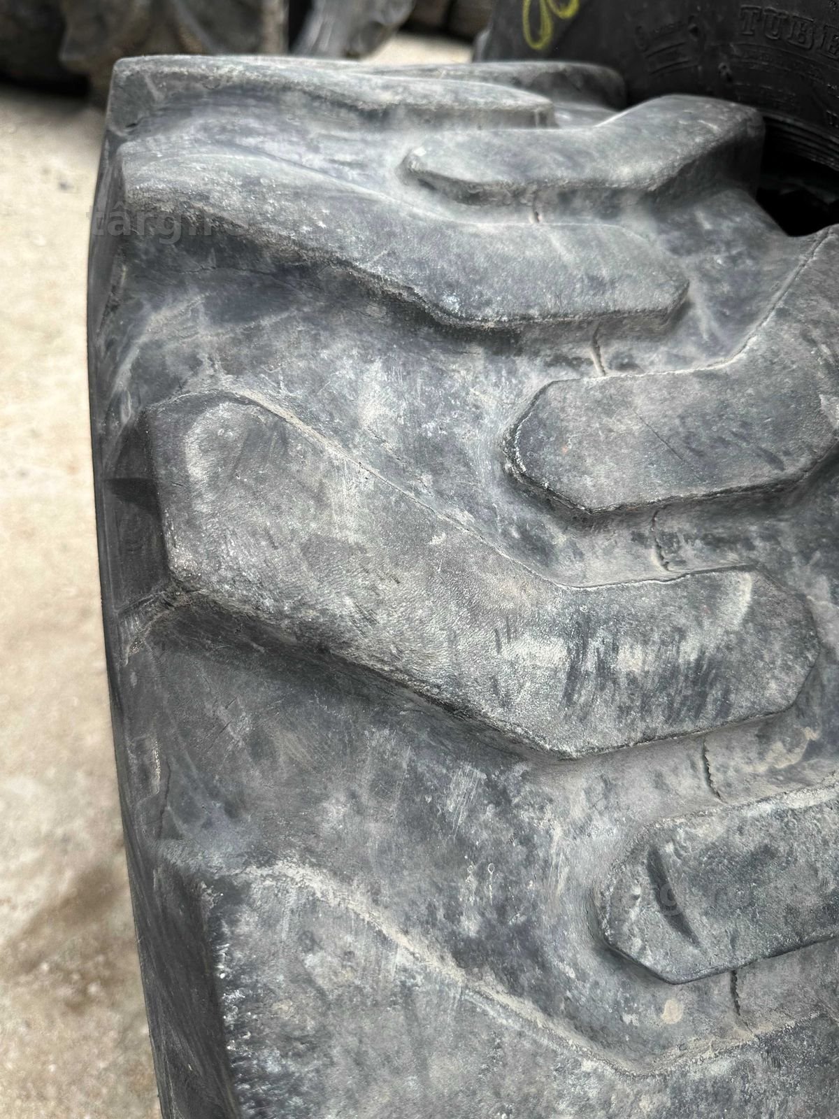 Anvelope sh 12.5 r18 4