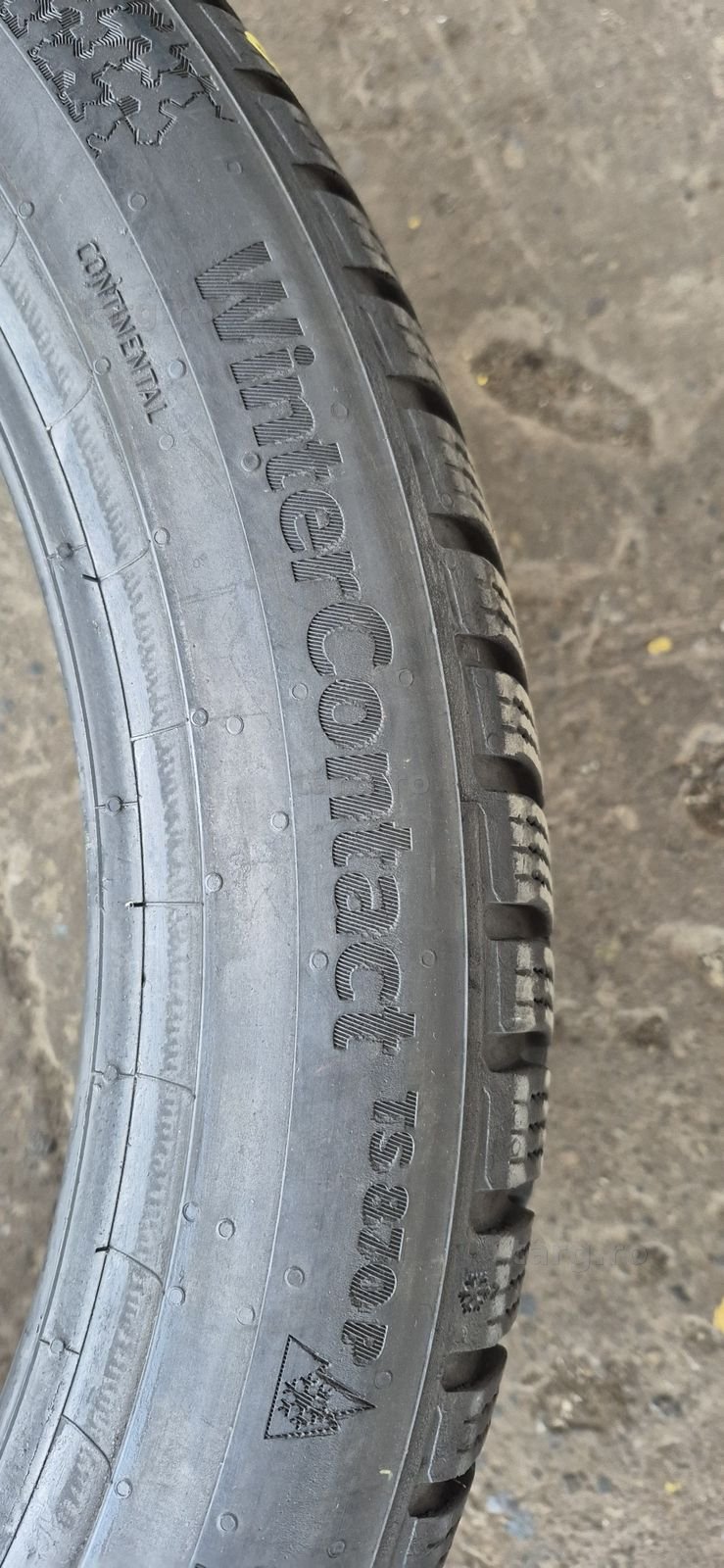 4 anvelope iarna,fata Continental 245/40/19,spate Hankook 275/35/19. 4