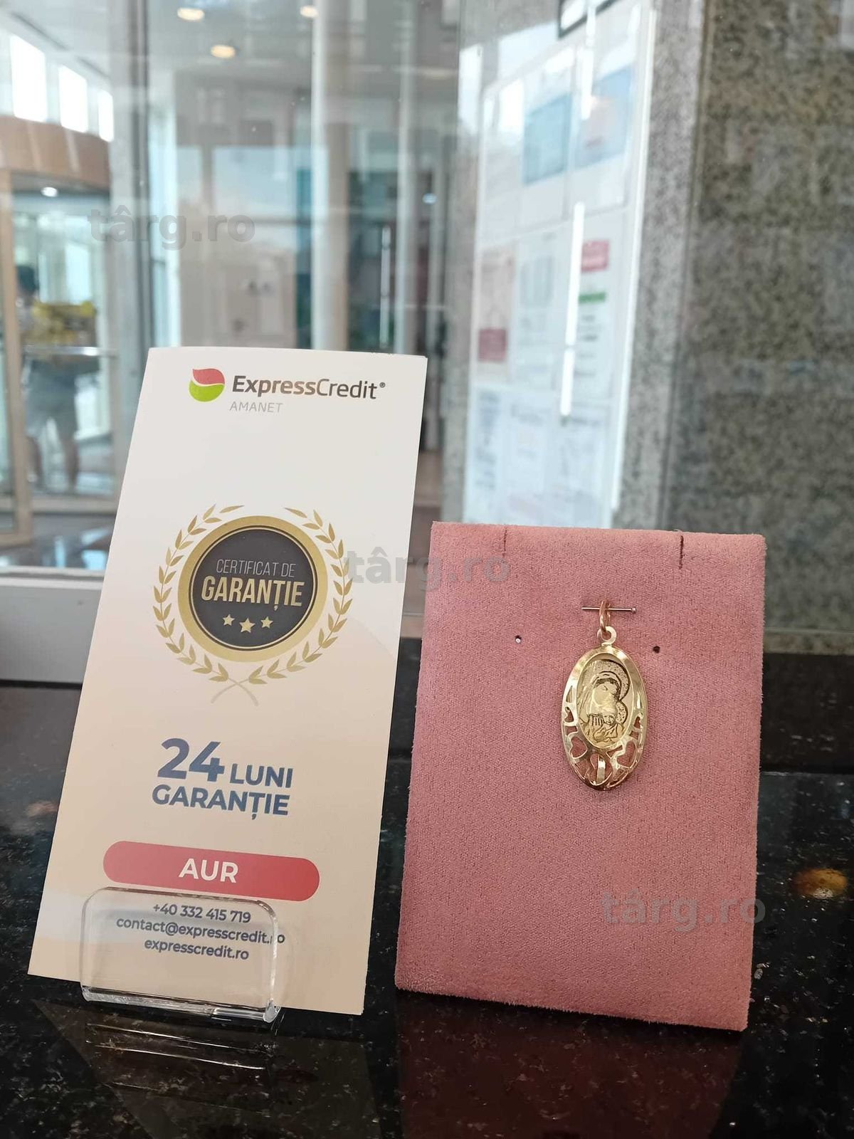 Medalion Maria si copilul aur 14K 2.97g (Iulius Mall)(B-460.6) Garantie 2 ani!