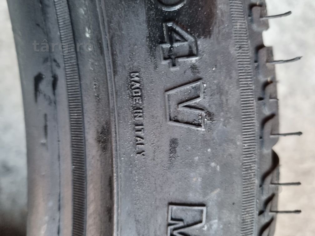 2 anvelope noi iarna PIRELLI 305/35/20 DOT 2018 PRET PER BUCATA 8