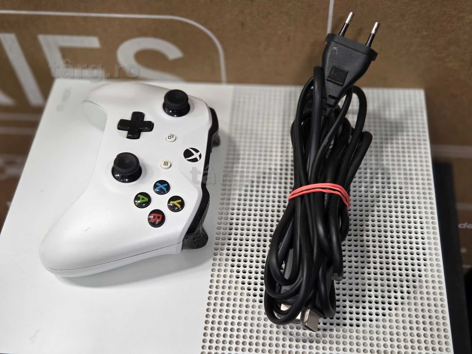 Hope Amanet P10/Consola Xbox One S 500GB 2
