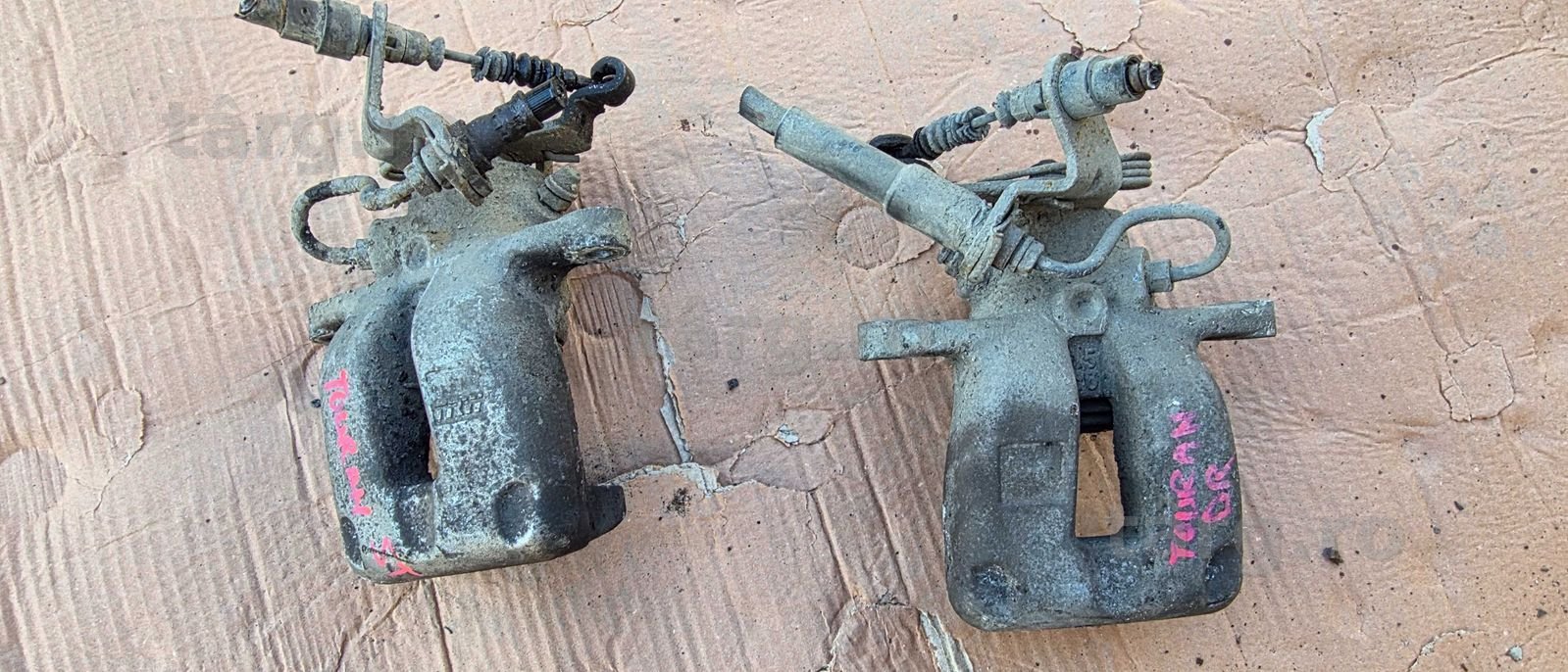 Etrier stanga / dreapta spate Vw Touran 2003 2004 / 2005 2006 / 2007