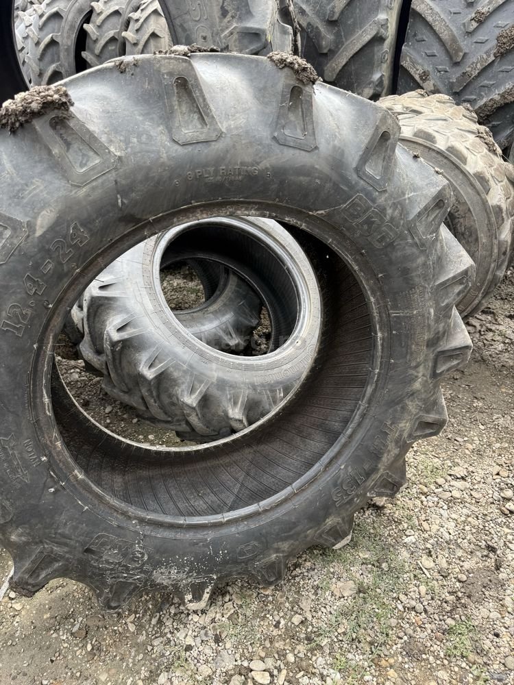 12,4-24 bkt tractor 3