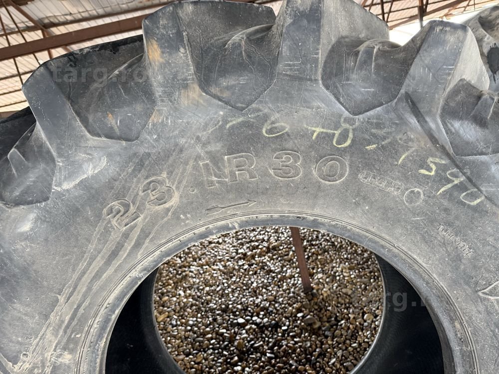 23,1r30 firestone radial 8
