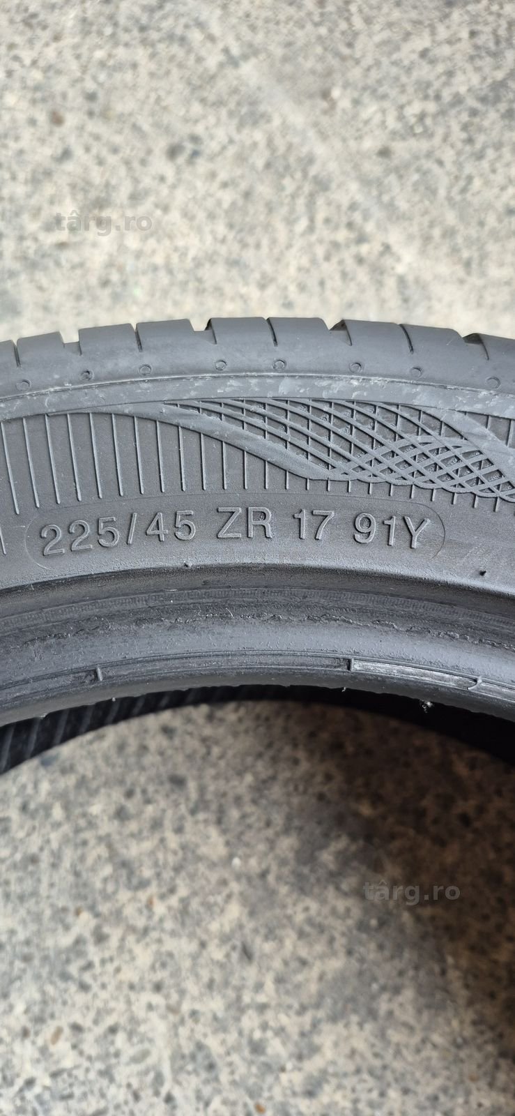4 anvelope vara Vredestein 225/45/17.Pretul este pe bucata 7