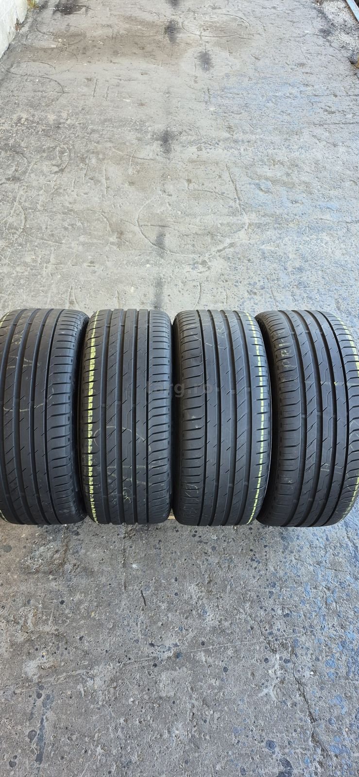 4 anvelope vara Nexen 225/35/19,dot 2022.Pretul este pe bucata.