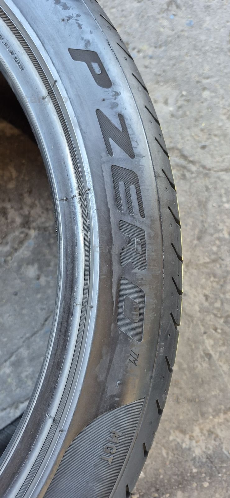 2 anvelope vara Pirelli 285/35/20.Pretul este pe bucata. 4