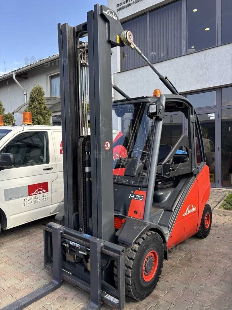 Stivuitor - Motostivuitor Linde H30T GPL TRIPLEX An fabricație: 2007