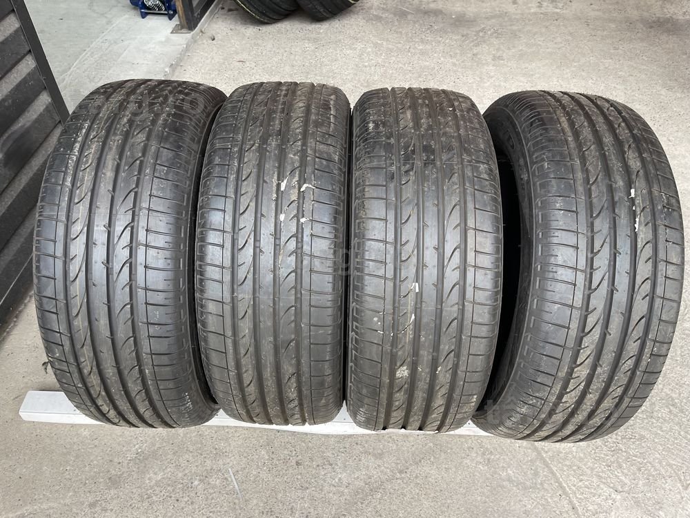 4 anvelope Noi de vara Bridgestone 255/60/18 2