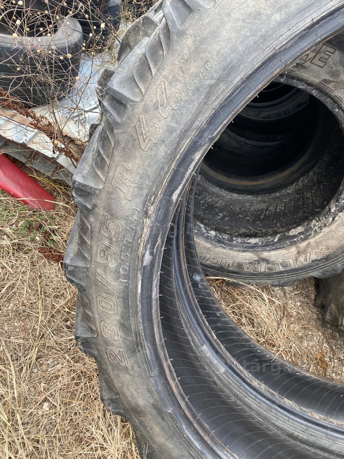 Anvelope sh 9.5 R44 2