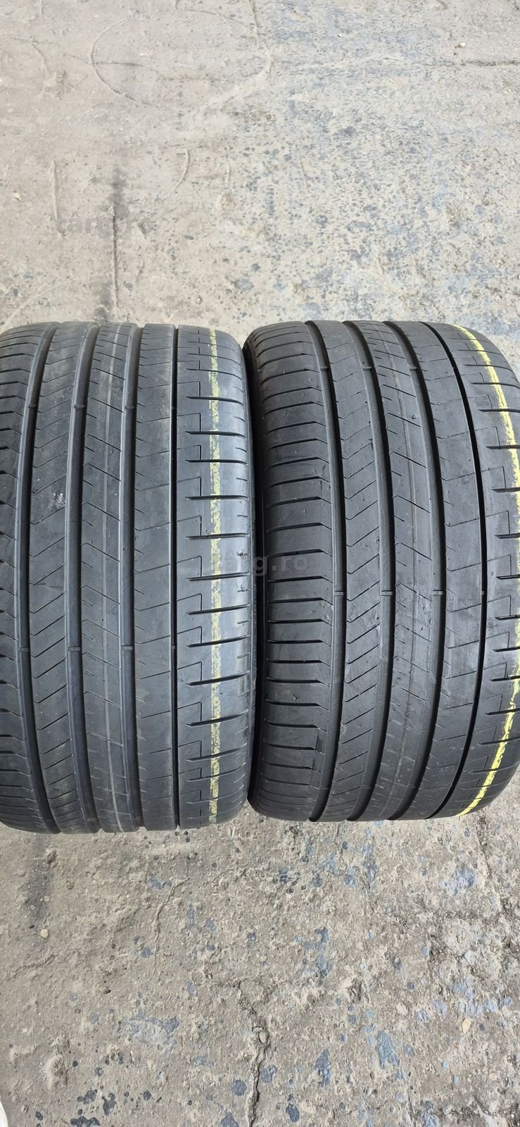 4 anvelope vara Pirelli,fata 265/35/21,spate 305/30/21.Pret/buc 3