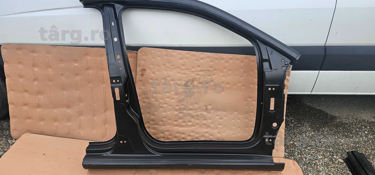 Prag dreapta cu stalp A + B Vw UP / Skoda Citigo 2016 - 2020