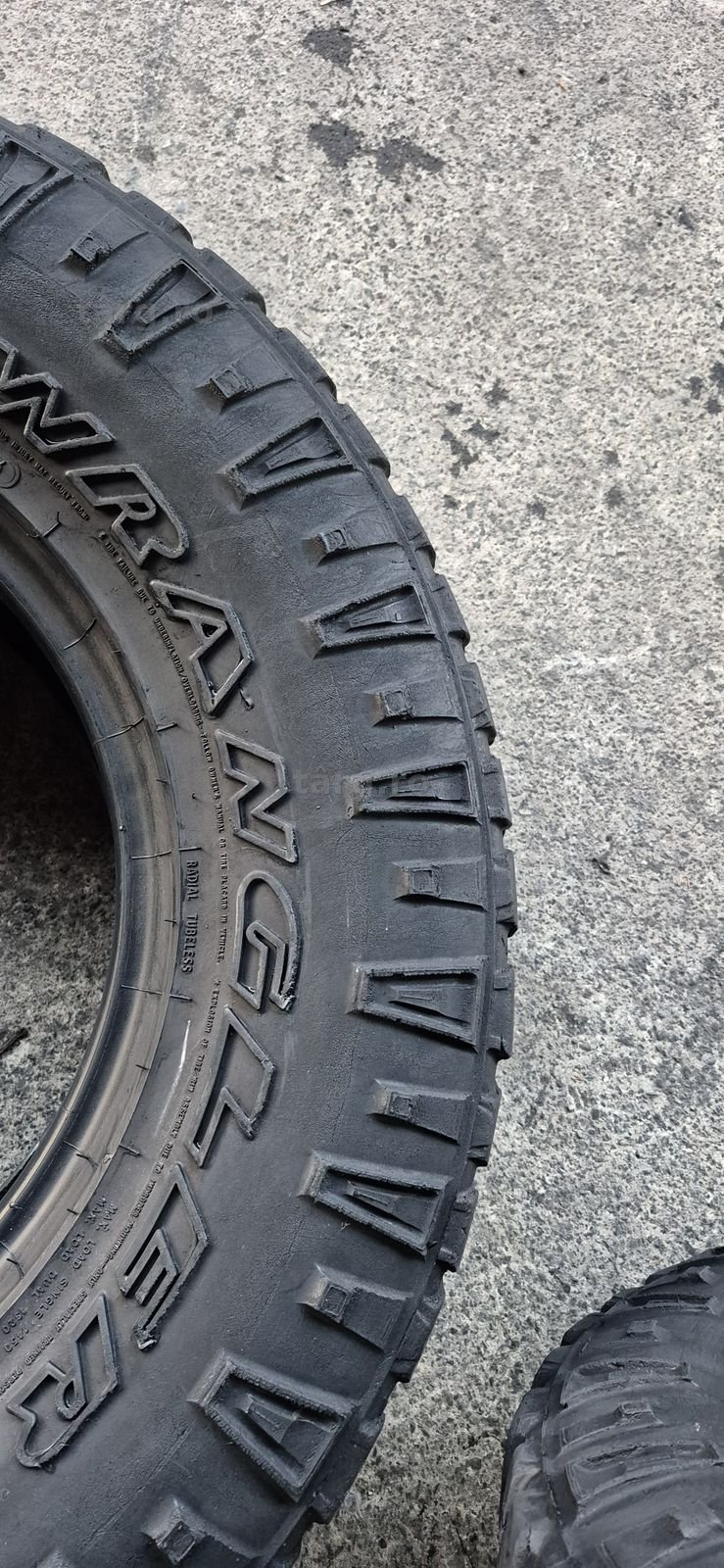 2 anvelope Offroad iarna Goodyear 285/70/17.Pretul este pe bucata. 4