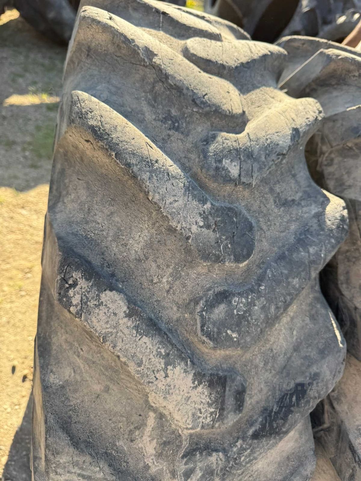 Anvelope 12.4 R24 Goodyear 4