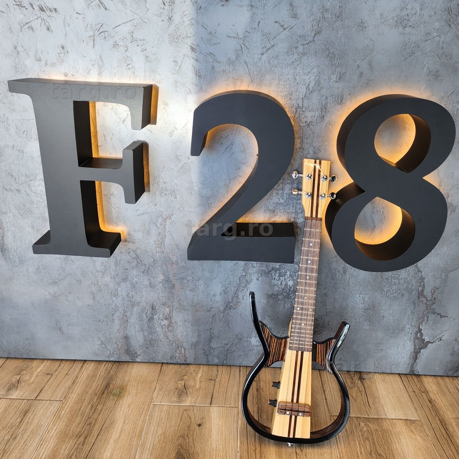 Amanet F28: Instrument muzica electric UKULELE (L)