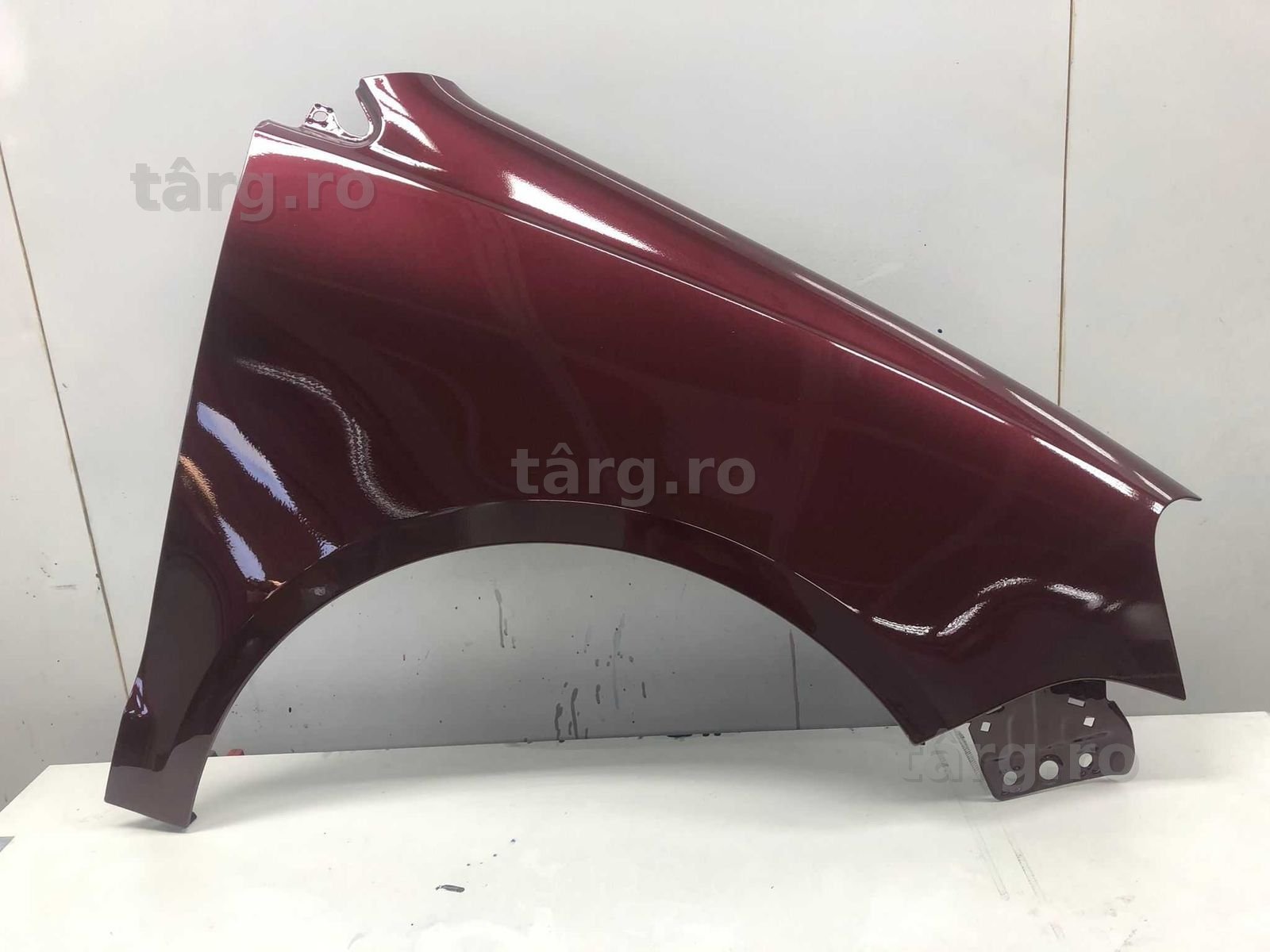 Aripa Fata Dreapta VW Polo 6 VI 9N An 2005-2009 (LC3R (Rosu))