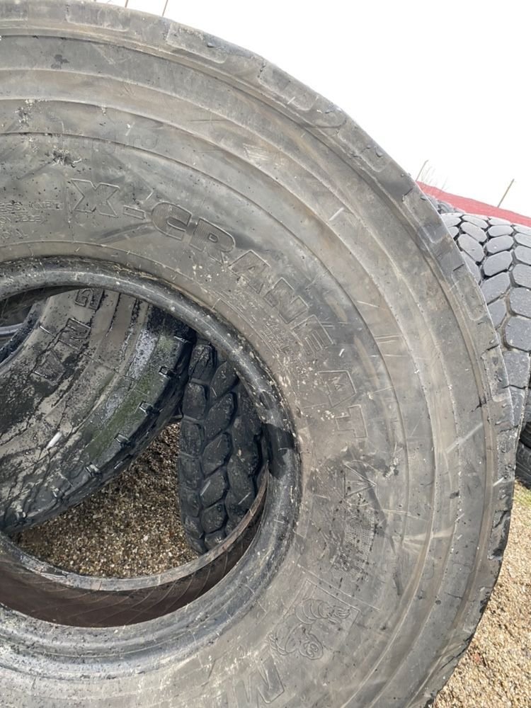 445/95r25 5