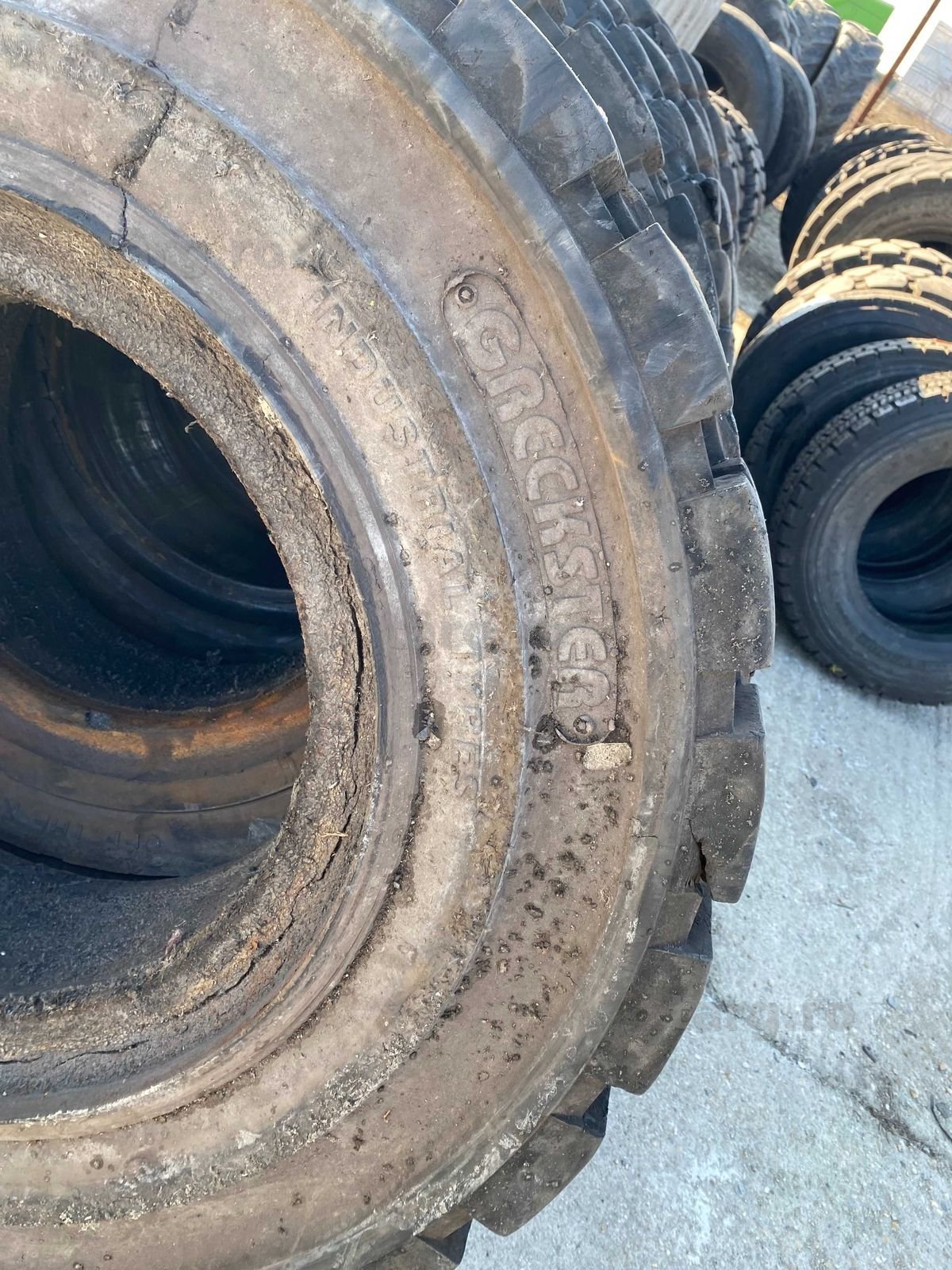 Anvelope 1200 R20 Michelin 3