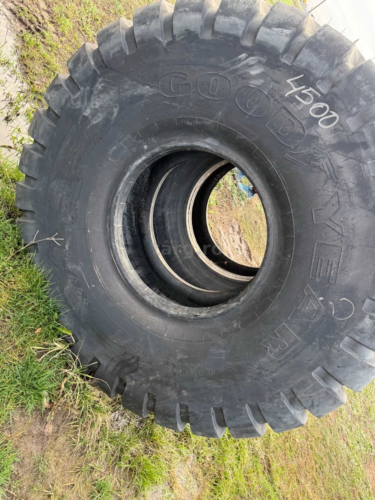 Anvelope sh 1800 R25 3