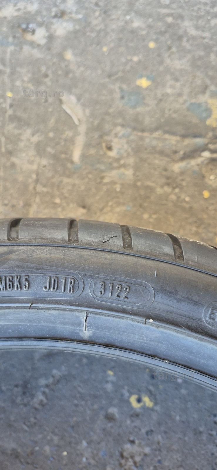 4 anvelope vara noi,2 Goodyear,2 Michelin 265/35/22.Pretul este pe bucata. 5