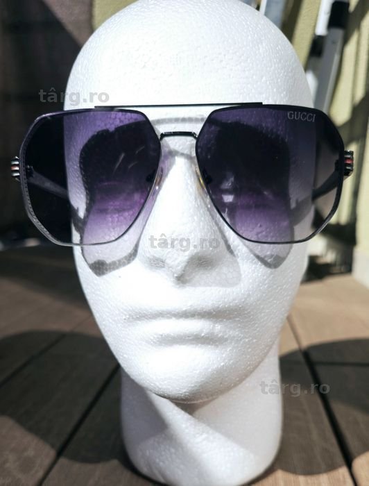 Ochelari de soare Gucci black.