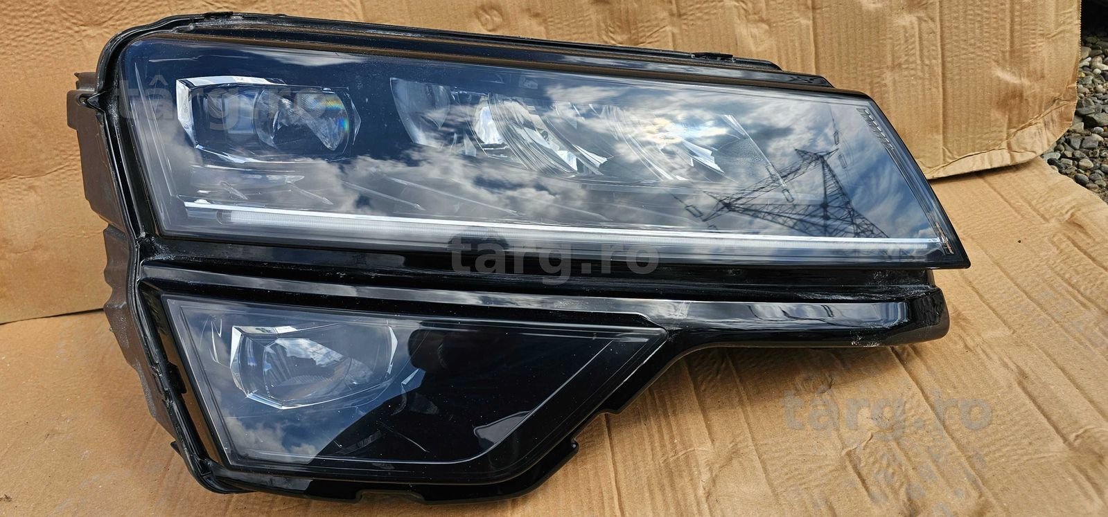 Far dreapta LED Skoda Karoq 2017 2018 / 2019 2020 / 2021