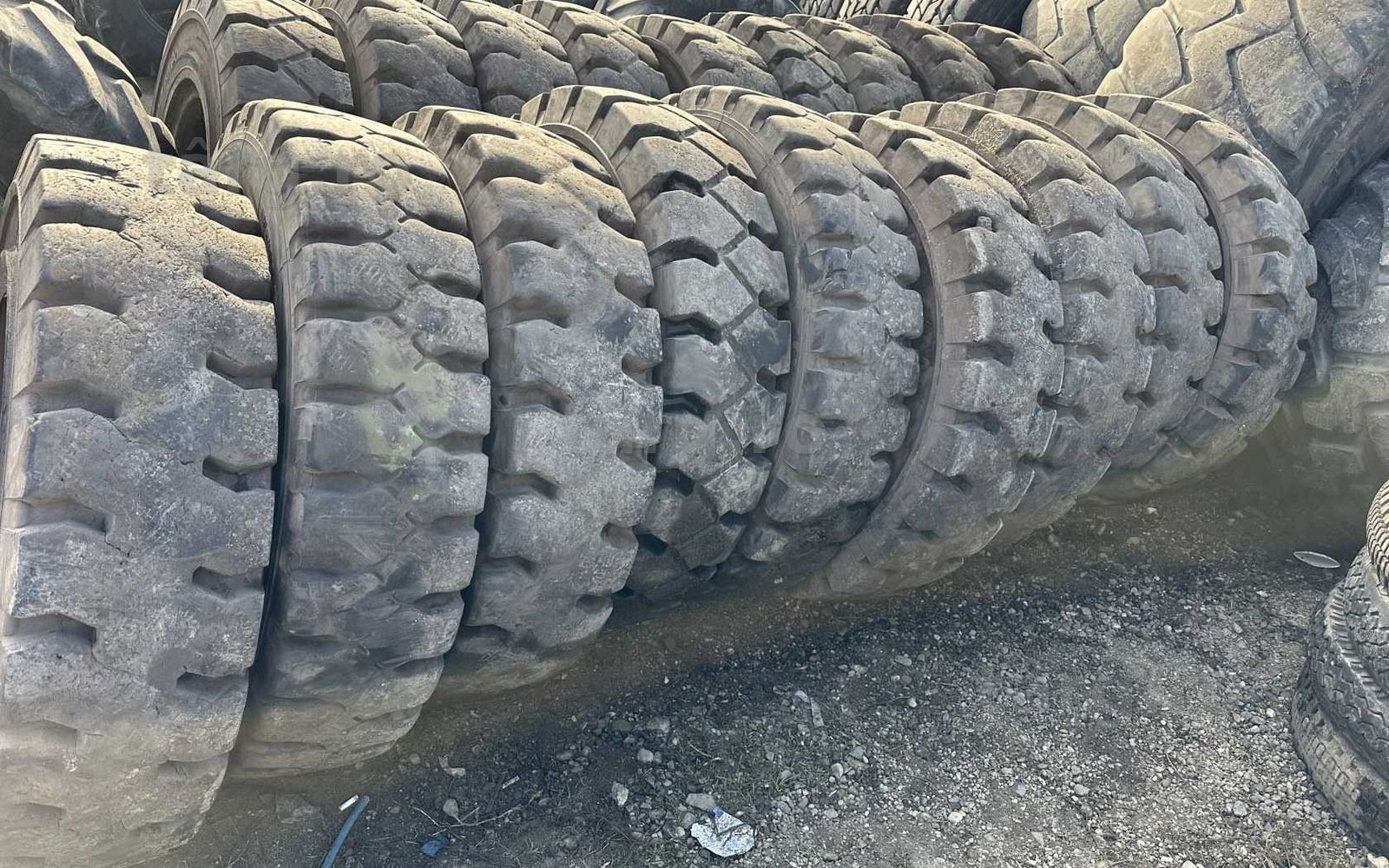 Cauciucuri pline 1200 R20