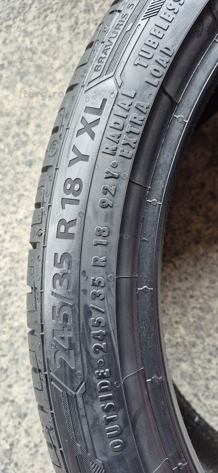 4 anvelope vara,fata Semperit 225/40/18,spate Barum 245/35/18.Pretul este pe bucata. 6